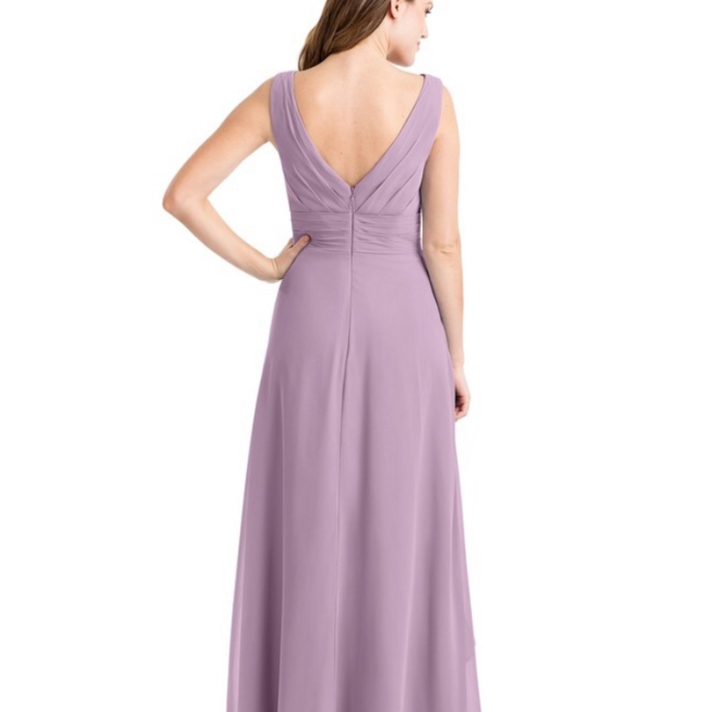 Azazie Julienne Dress. Color: Wysteria. Size: 4.